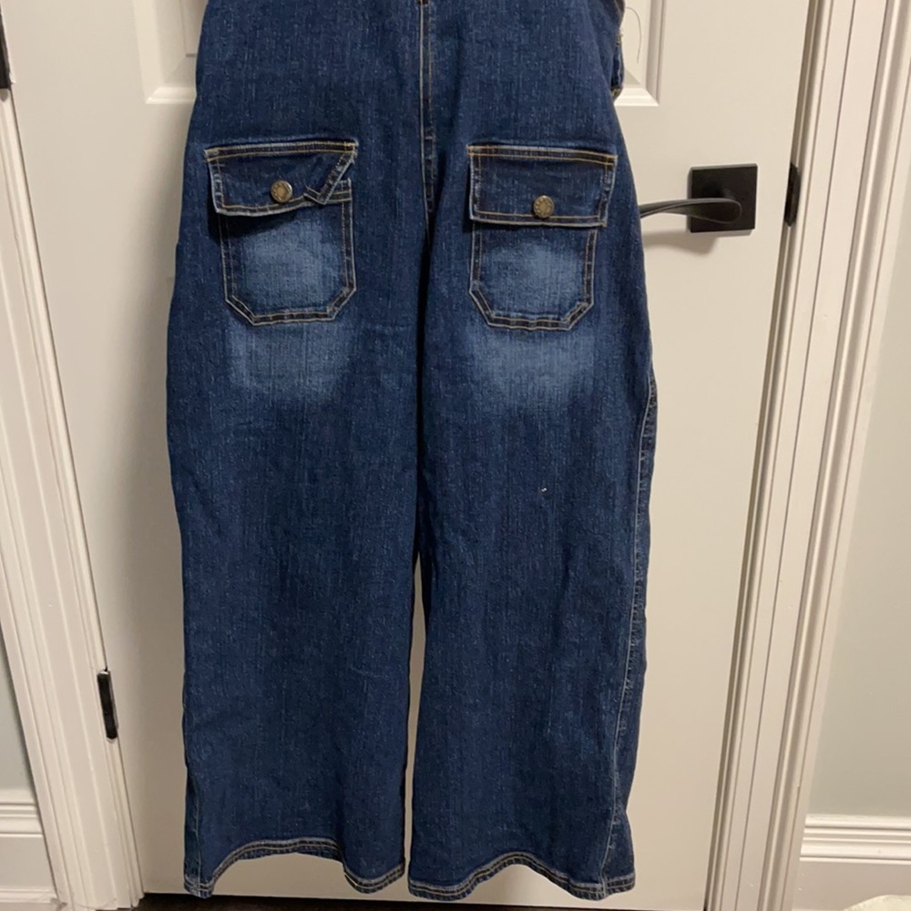 Overall - Picture 4 of 7